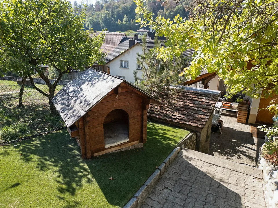VIEL GRÜN, VIEL FRISCHE LUFT UND SEHR RUHIG – Foto 3 von 11