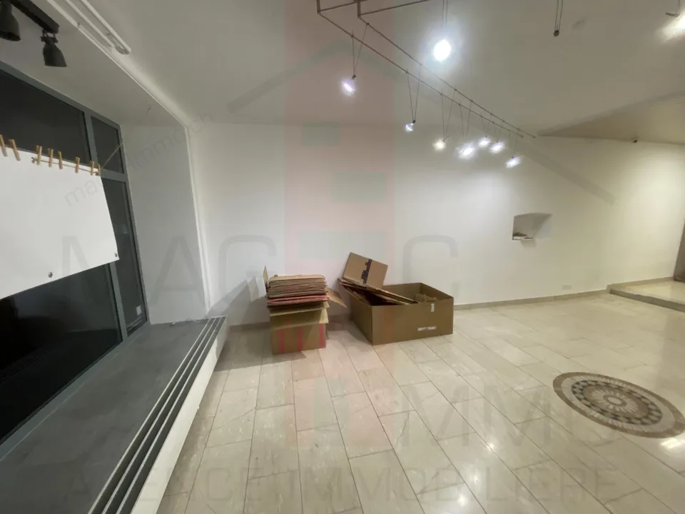 Einkaufszentrum – Foto 8 von 8