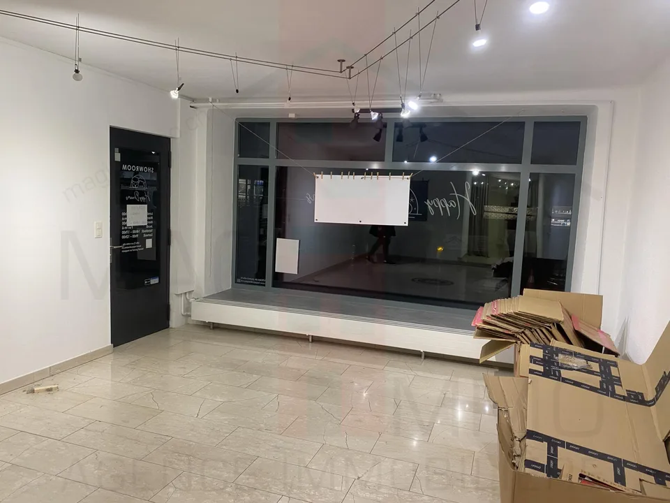 Einkaufszentrum – Foto 2 von 8