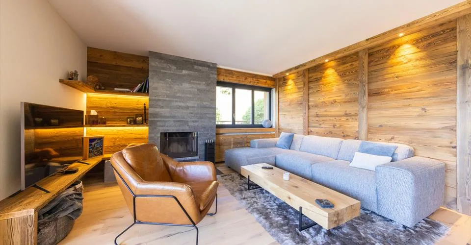 Sublime 3.5-room apartment fully renovated. – photo 2 of 12
