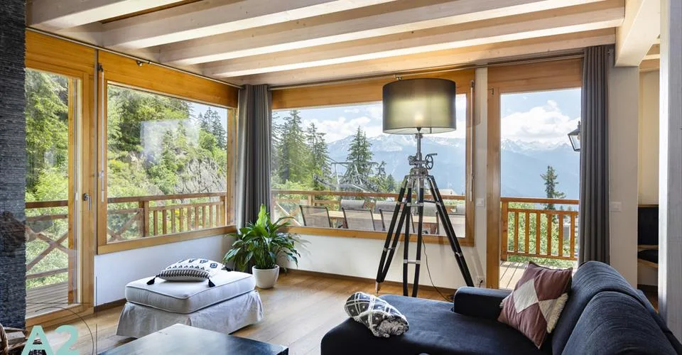 LUXUSCHALET ZU VERMIETEN AM FUSS DER PISTEN – Foto 3 von 12