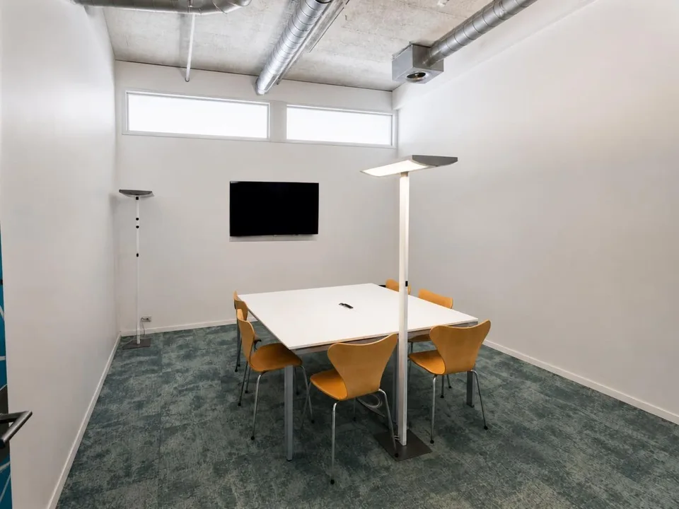 Möbliertes Team Office im Trafo-Areal Baden - 196.7 m², sofort bezugsbereit – Foto 4 von 10