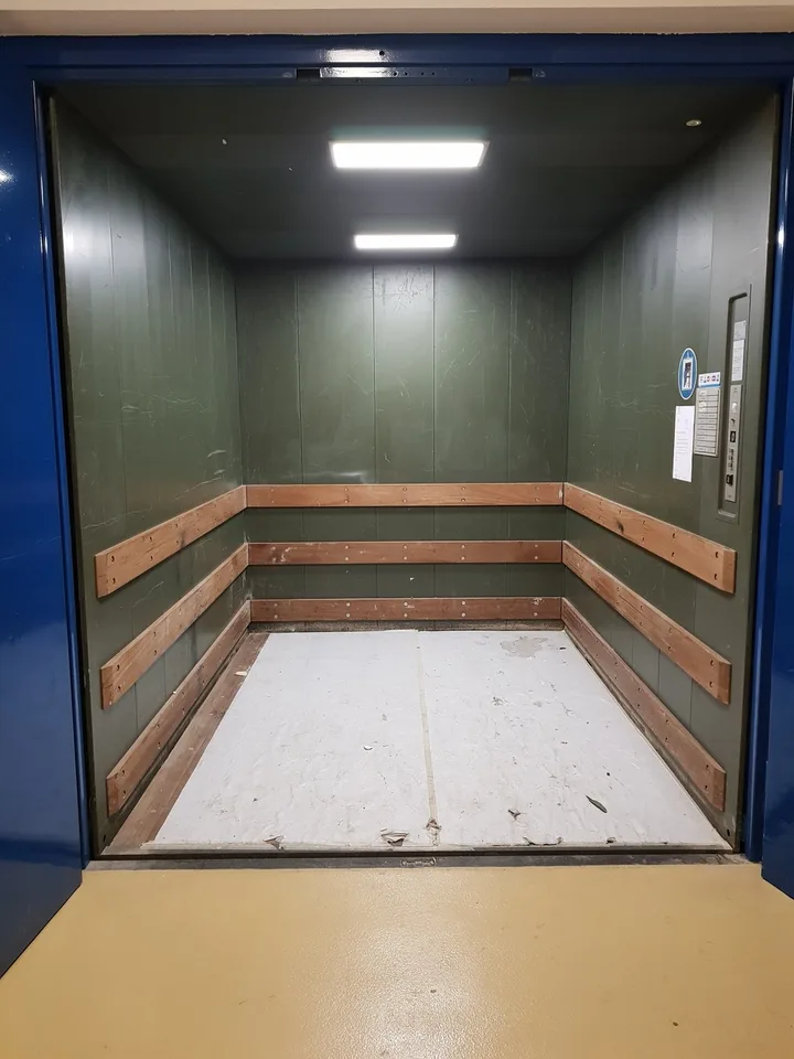 53 m2 office on the 1st floor – photo 2 of 4