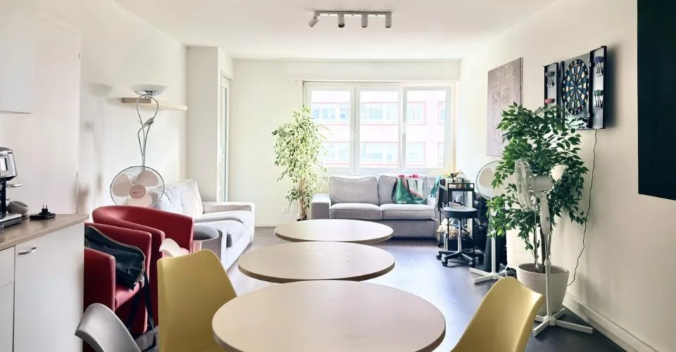 Bureau d'env. 34 m² avec balcon – au cœur de Lausanne – photo 2 sur 4