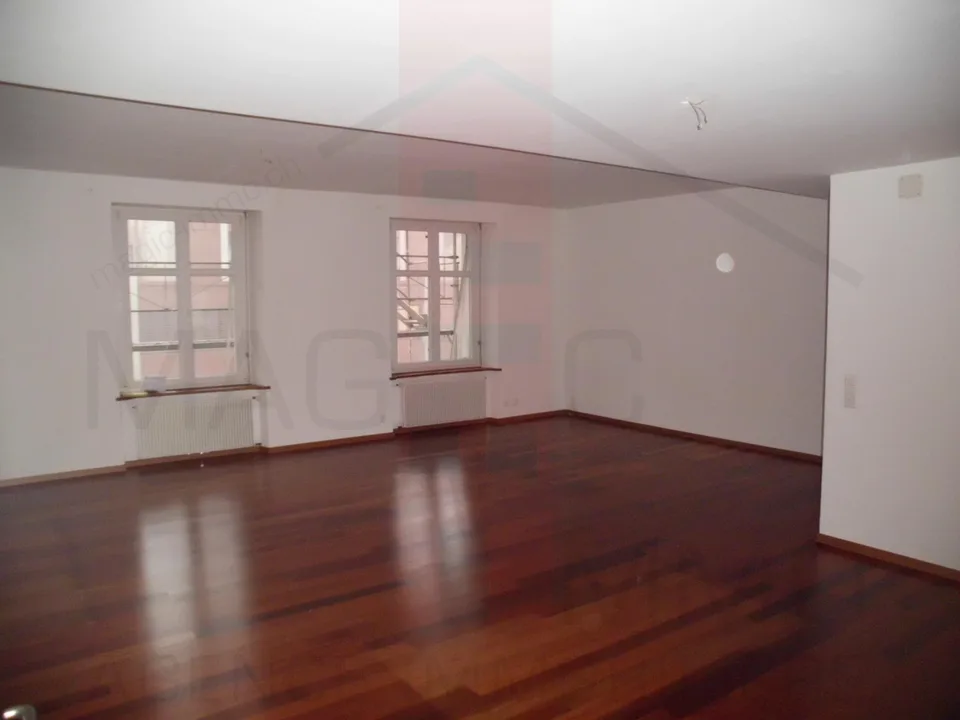Gebäude ideal gelegen in einer dynamischen Straße zu verkaufen in Delémont. – Foto 3 von 18
