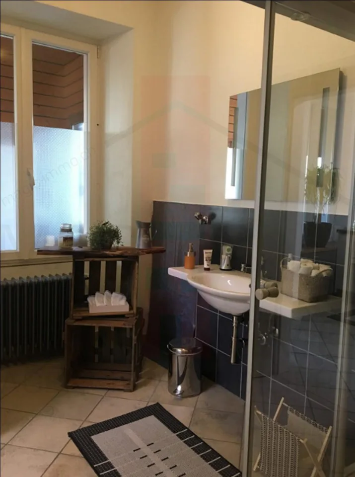 Gebäude ideal gelegen in einer dynamischen Straße zu verkaufen in Delémont. – Foto 16 von 18