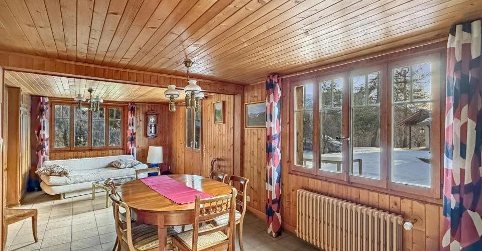 Large chalet on a magnificent plot – photo 5 of 9