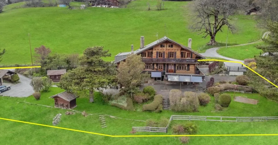 Large chalet on a magnificent plot – photo 2 of 9