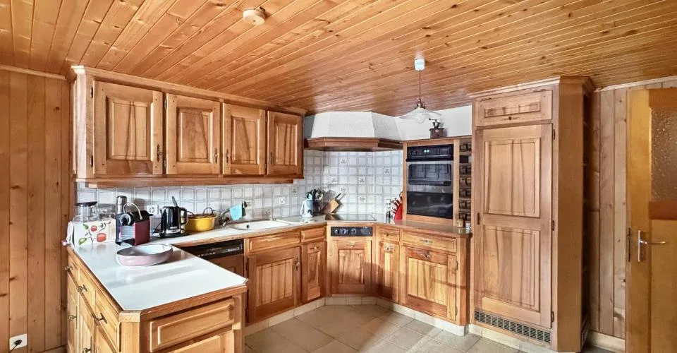 Large chalet on a magnificent plot – photo 6 of 9
