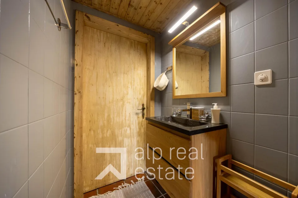 Chalet a schiera ristrutturato nel cuore della stazione – foto 6 di 7