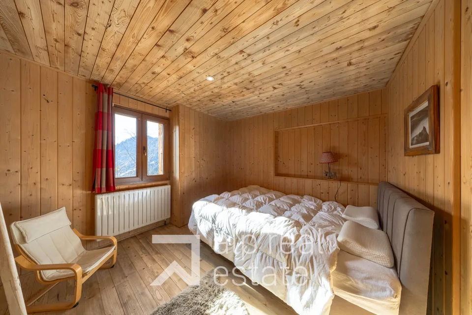 Chalet a schiera ristrutturato nel cuore della stazione – foto 4 di 7