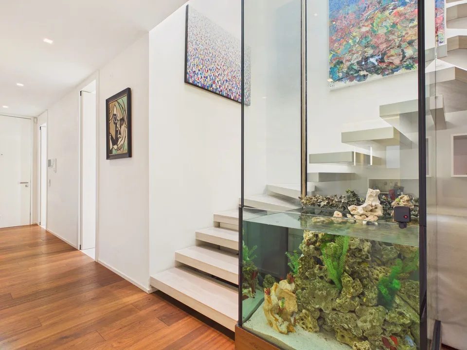 Penthouse exclusif de 6,5 pièces avec vue imprenable sur le lac et terrasses spacieuses – photo 8 sur 13
