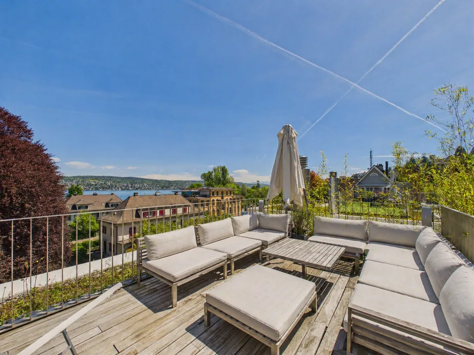 Penthouse exclusif de 6,5 pièces avec vue imprenable sur le lac et terrasses spacieuses – photo 12 sur 13