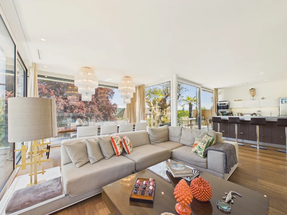 Penthouse exclusif de 6,5 pièces avec vue imprenable sur le lac et terrasses spacieuses – photo 4 sur 13