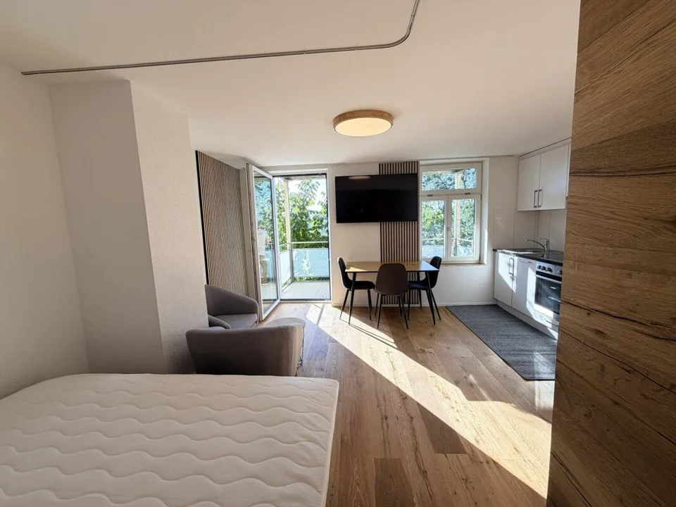 Möblierte 1-Zimmer-Wohnung mit Balkon – Foto 3 von 8