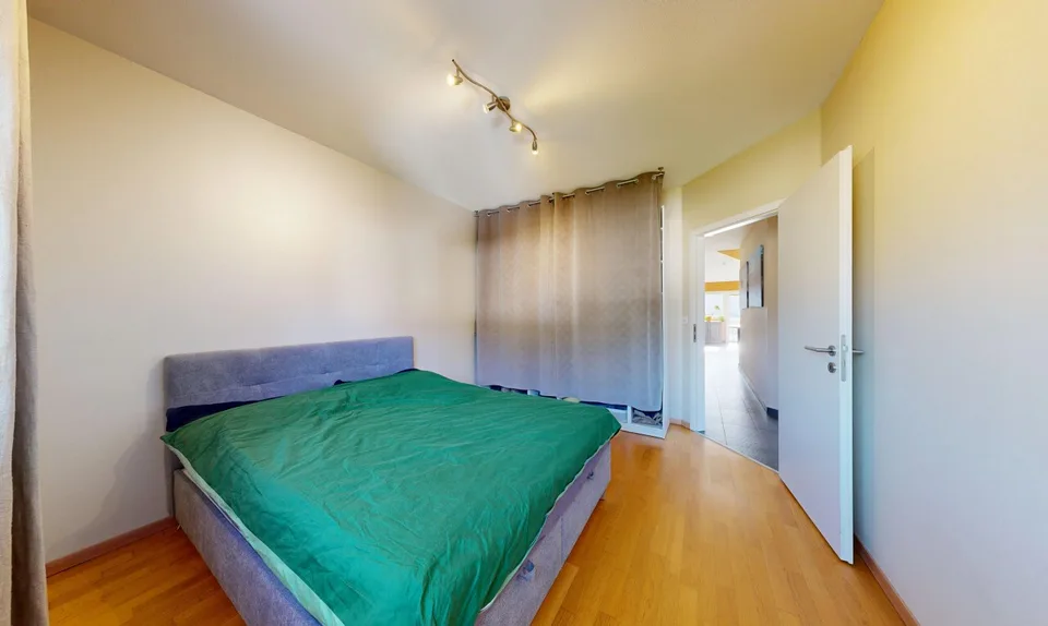 Appartement de 4.5 pièces au dernier étage avec vue sur les montagnes – photo 4 sur 11