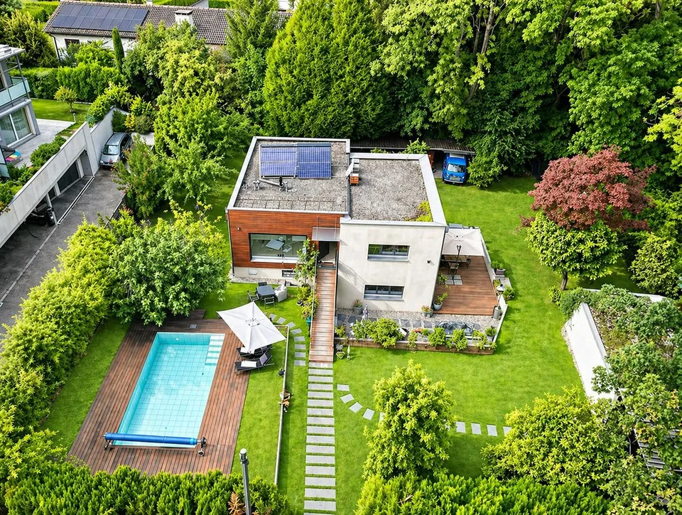 Schöne zeitgenössische Villa in ruhiger Lage – Foto 2 von 13