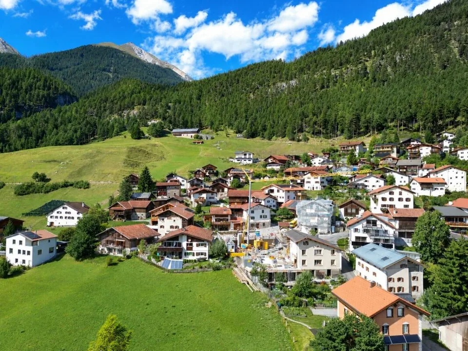 Hochwertige Dachmaisonette mit 5.5 Zimmern in kernsaniertem Altbau – Foto 11 von 13