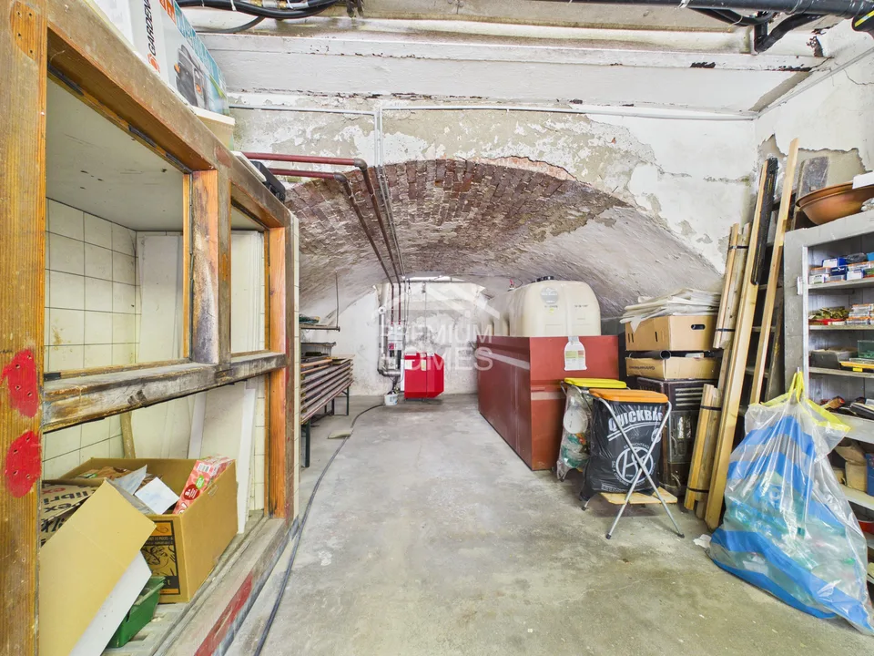 Everything under one roof - Work, Live and Realize – photo 8 of 13