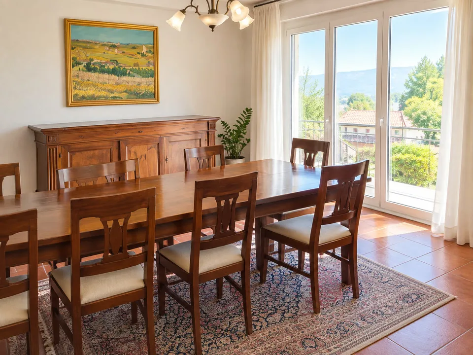 Casa unifamiliare con ampi spazi, giardino e vista aperta sulle montagne – foto 10 di 30