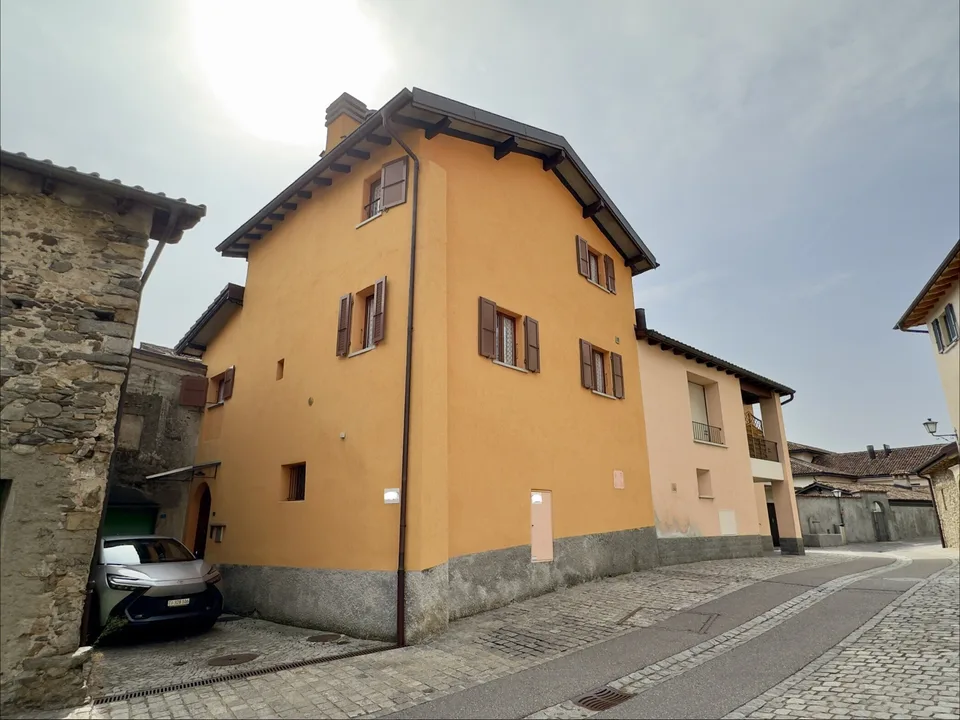 5.5-ZIMMER-HAUS VOLLSTÄNDIG RENOVIERT IN MANNO – Foto 9 von 9