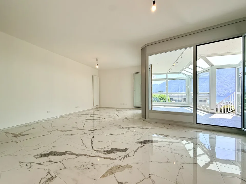 ELEGANTE 4.5 ZIMMER MIT VERANDA UND BLICK AUF DEN SEE IN LORETO – Foto 3 von 9