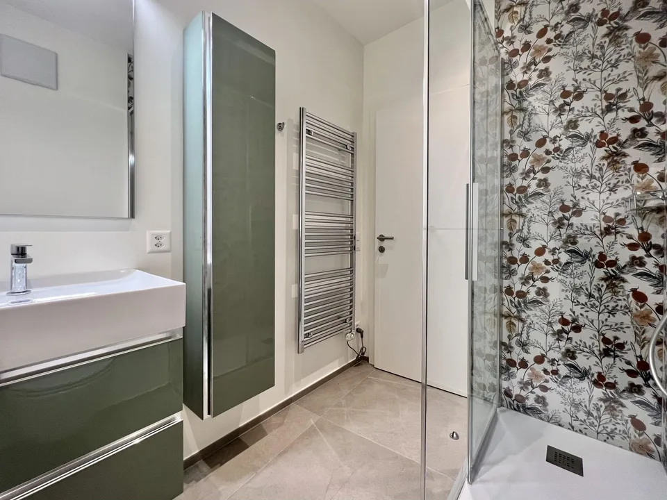AFFITTASI GRAZIOSO 2.5 LOCALI CON BALCONE A RIVA SAN VITALE – foto 6 di 9