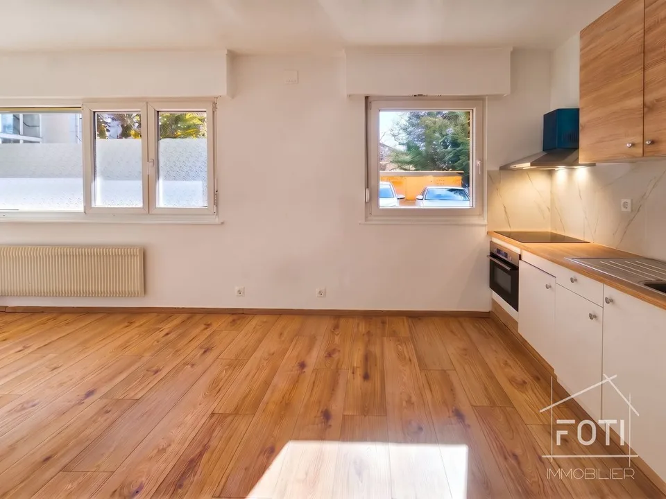Wohnung mit 2,5 Zimmern renoviert mit Rendite - 4,62% – Foto 2 von 8
