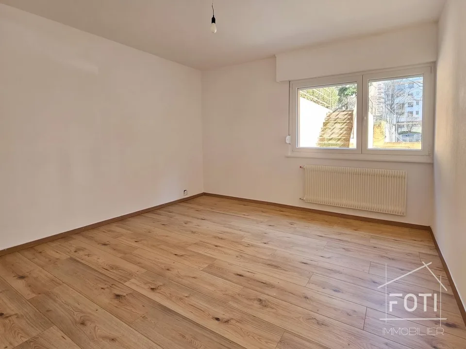 Wohnung mit 2,5 Zimmern renoviert mit Rendite - 4,62% – Foto 4 von 8