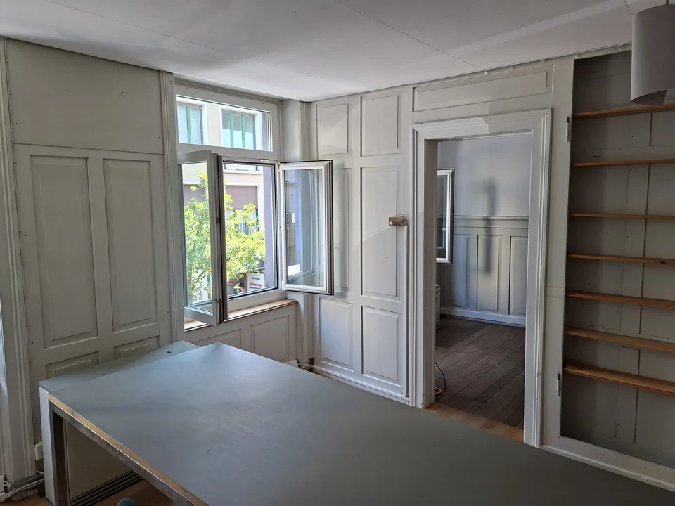 Bureau – photo 3 sur 5