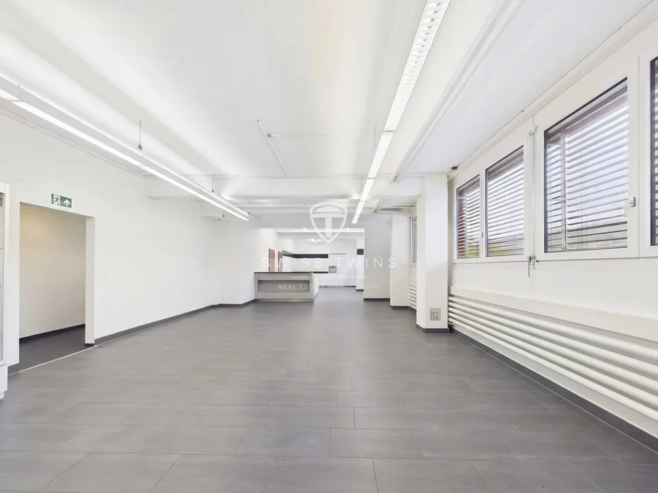 La tua nuova sede aziendale - 240 m² di spazio commerciale a Oberweningen – foto 2 di 9