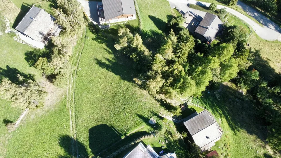 Grande parcella pronta ad accogliere il tuo futuro chalet a La Tzoumaz – foto 2 di 6