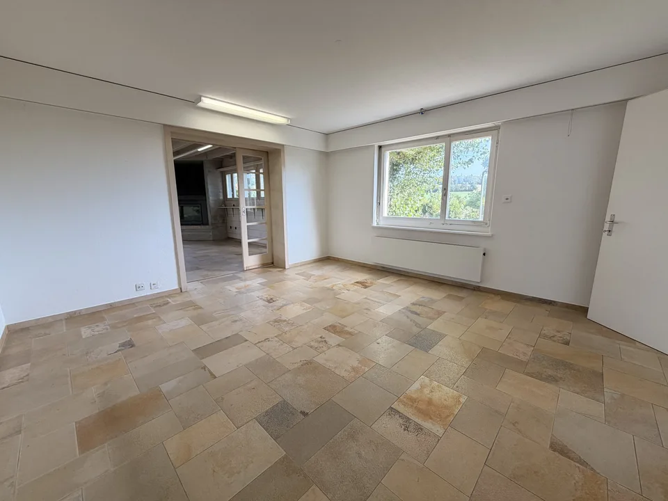Eine große 8,5-Zimmer-Immobilie zum Verkauf in Courtedoux – Foto 12 von 13