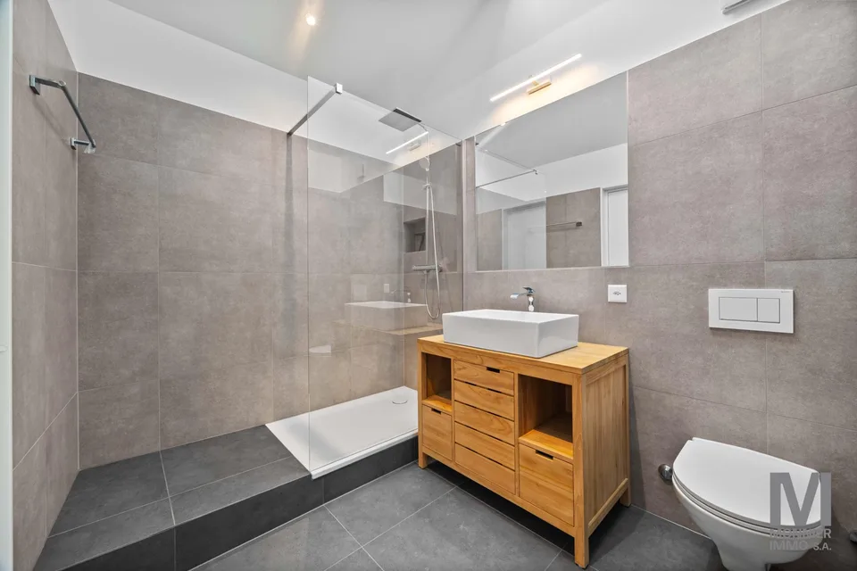 Appartement de 3.5 pièces en attique entièrement rénové – photo 9 sur 13