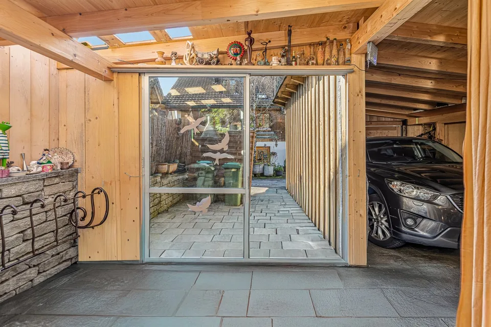 La tua casa con carattere: modernizzata e soleggiata – foto 11 di 13