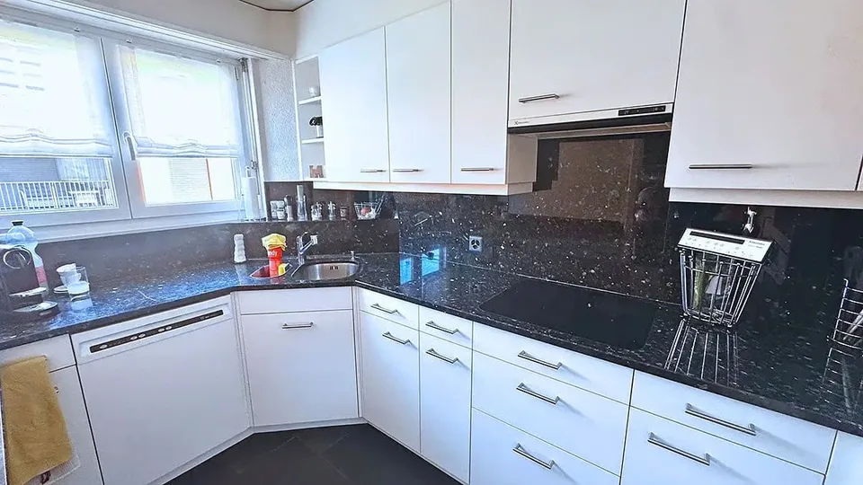 Appartement lumineux de 5,5 pièces avec balcon à Wetzikon – photo 4 sur 15