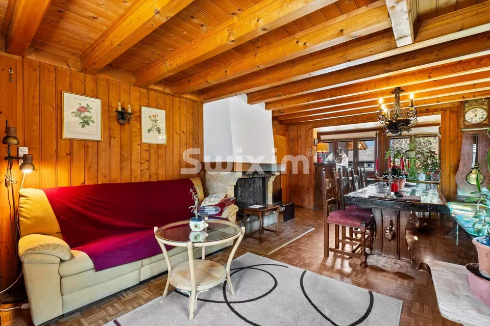 Chalet mit drei Wohnungen am Fuße der Pisten – Foto 2 von 12