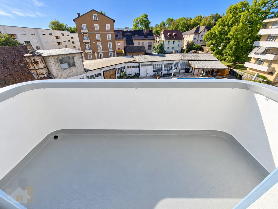 Appartement rénové avec deux balcons inclus parking – photo 8 sur 9