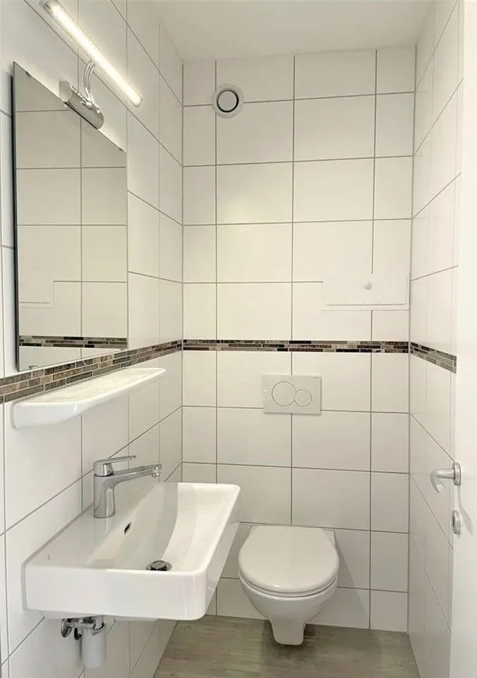 Grosszügige 4.5-Zimmer-Wohnung mit Balkon im 7. OG – Foto 6 von 8