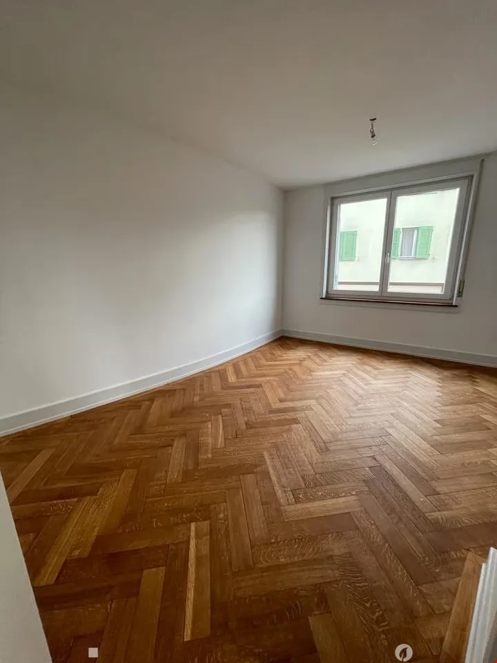 3.5-Zimmerwohnung mit grosser Terrasse und Balkon / Appartement de 3.5 pièces – Foto 3 von 7