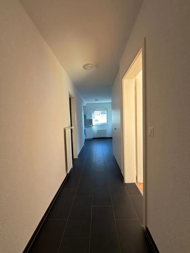 2,5-Zimmer-Wohnung in der Rue du Milieu 17, Biel – Foto 5 von 7