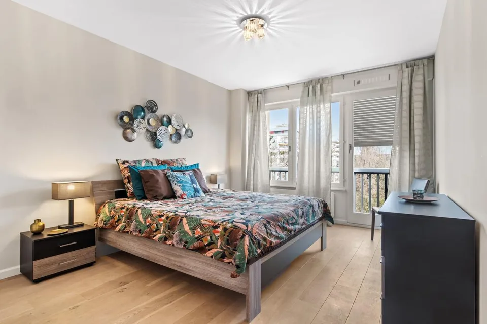Möbliertes Luxusapartment ? 5 Zimmer mit Parkplatz in Champel – Foto 5 von 9