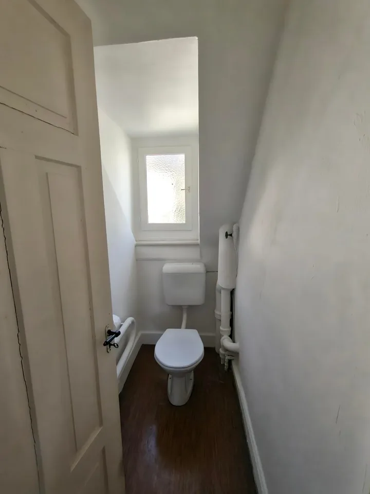 Geräumige 7.5-Zimmer-Wohnung befristet für 24 Monate – Foto 5 von 8