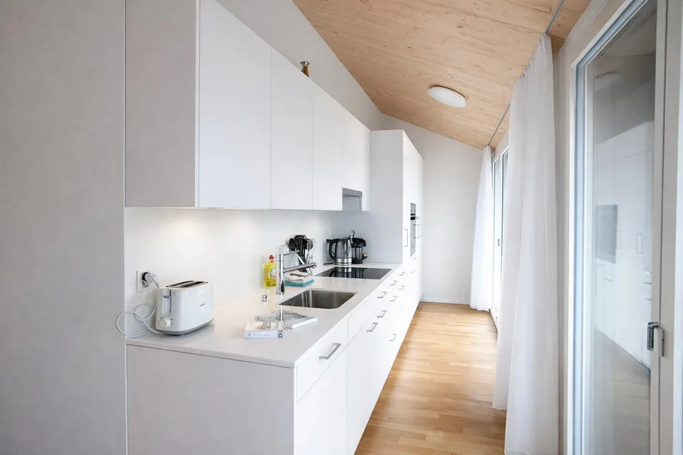 Möblierte 3-Zimmer-Dachwohnung im Paulus-Quartier – Foto 2 von 12