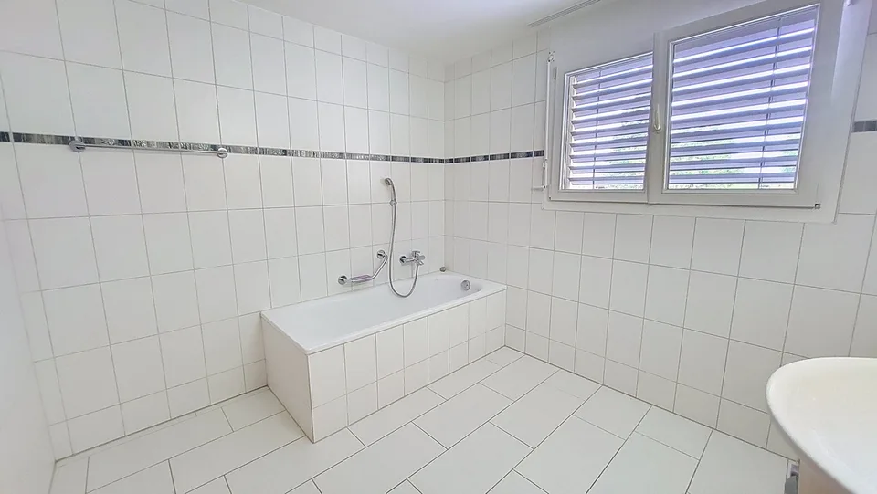 3,5-Zimmer-Wohnung im Erdgeschoss in Chabrey / VD – Foto 8 von 13