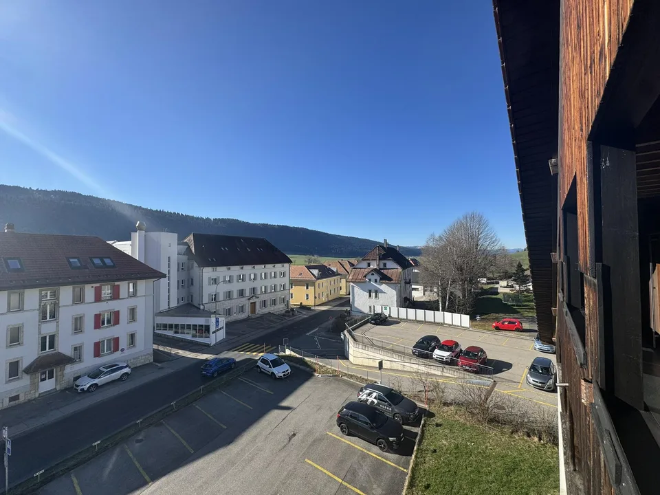 Erste Miete angeboten - großes 4-Zimmer-Apartment von 115 m² mit Balkon in La Sagne – Foto 9 von 10