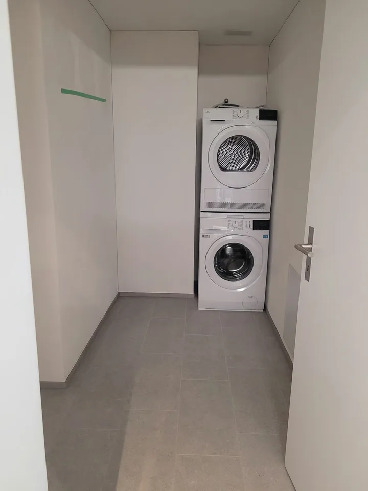 Erstbezug im HIGH FIVE 2.5-Zimmerwohnung mit Balkon & Waschturm – Foto 5 von 7