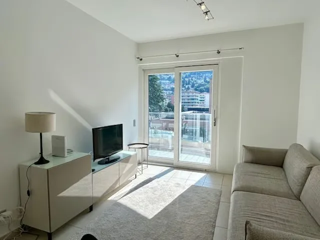 ZONA CASSARATE - 3.5 MÖBLIERTE ZIMMER – Foto 3 von 16