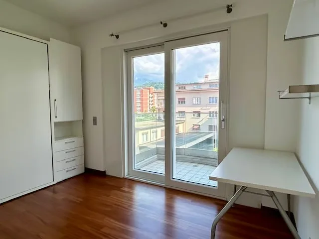 ZONA CASSARATE - 3.5 MÖBLIERTE ZIMMER – Foto 12 von 16