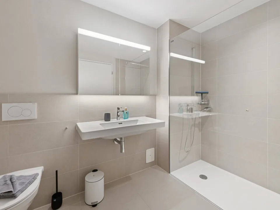 Appartements meublés avec flair de Madrid directement dans le plus grand centre commercial de Suisse! – photo 7 sur 9